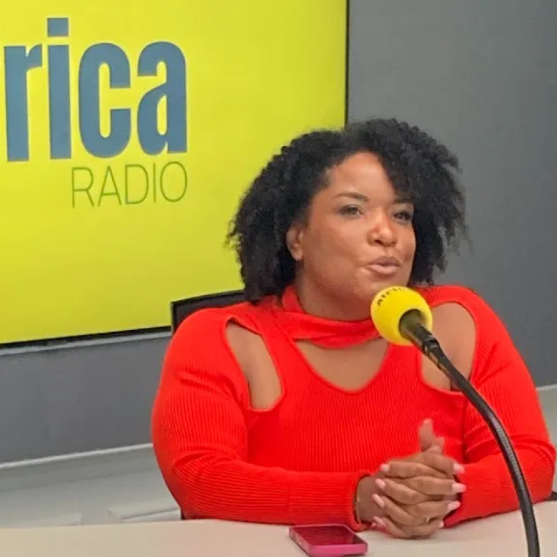 Kelly Massol dans les locaux d'Africa Radio mercredi 7 mai